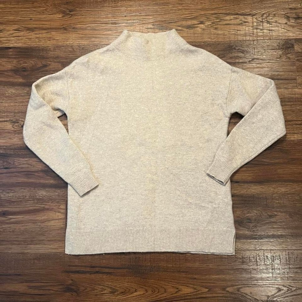 Uniqlo Tan Wool Blend‎ Sweater Mock Neck Knit XS Minimalist Neutral Pullover